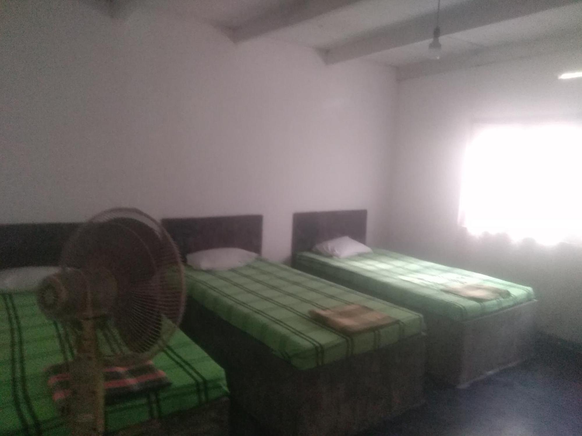 Sinharaja Hostel 114 Deniyaya Zimmer foto